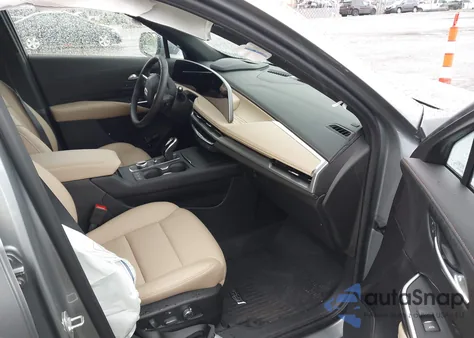 2024 Cadillac Xt4 Awd Premium Luxury z USA, uszkodzony, nr VIN 1GYFZDR41RF206042